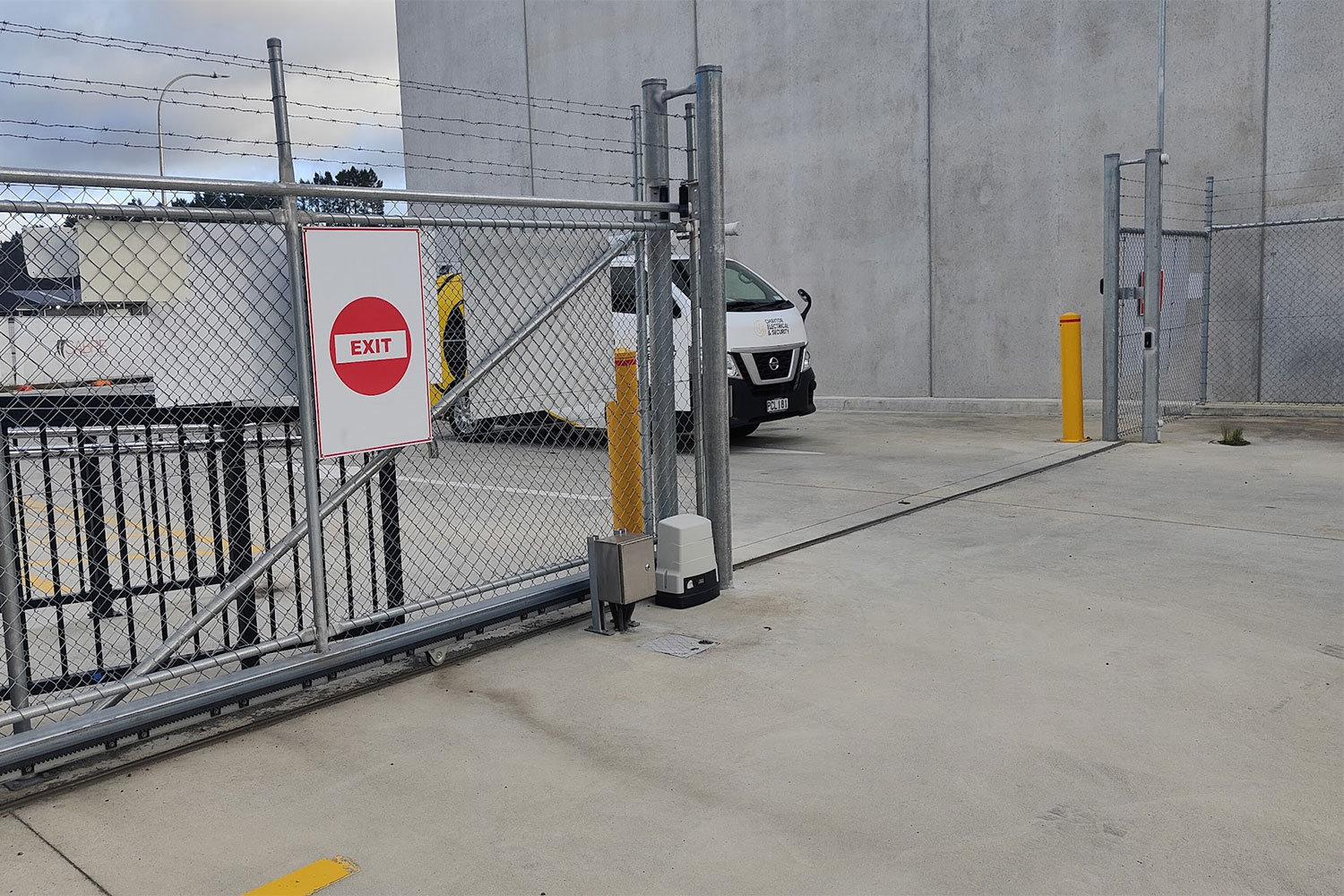 chain link automated gate