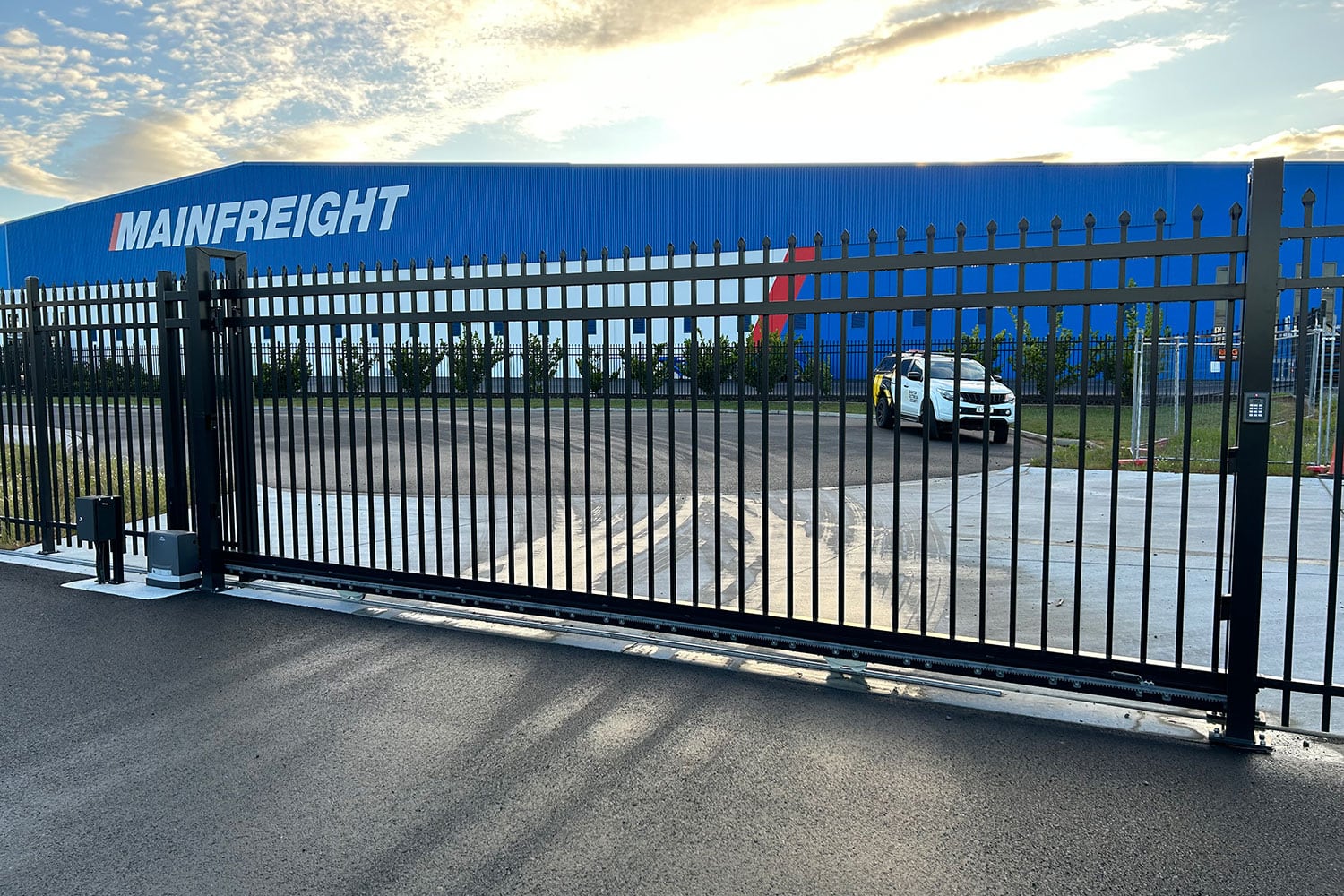 mainfreight automated gate